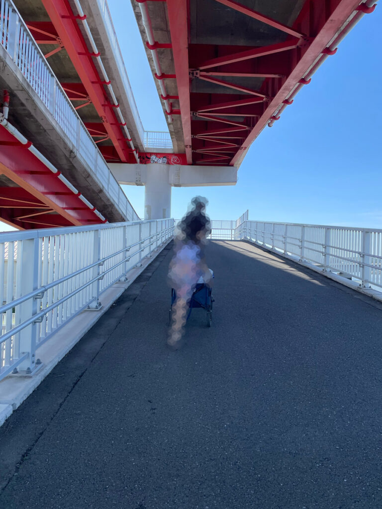 中の島大橋のスロープ